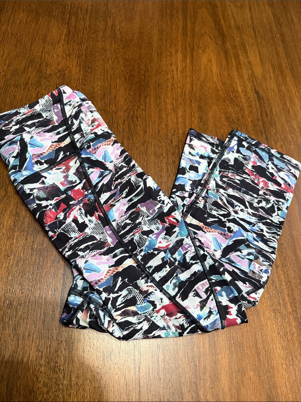 Lululemon Break Free Crop Nulux 17" Culture Clash Starlight Black Size 4